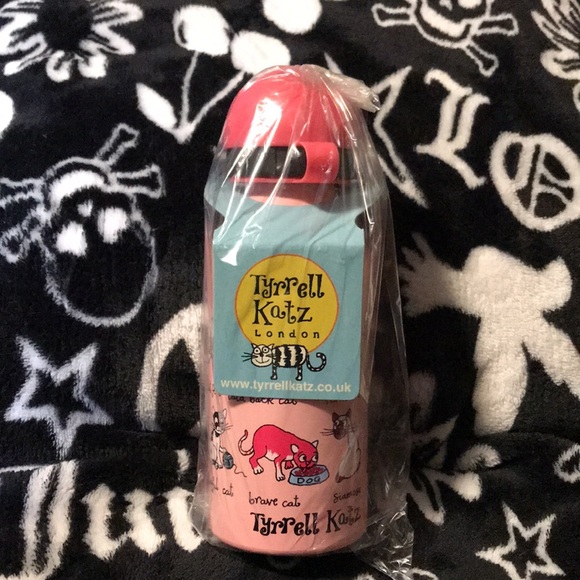 Tyrrell Catz London Cat Bottle 12 Oz. Pink Color - Picture 4 of 8